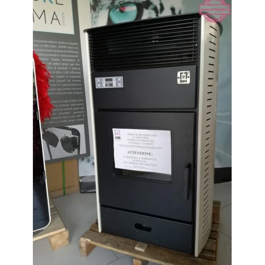 Dettaglio Stufa a pellet idro legna e policombustibile Plurifire 24 Kw irrifarma.it
