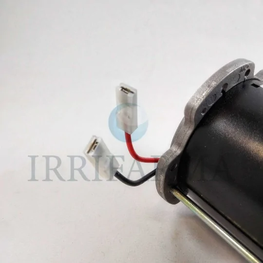 Dettaglio attacco elettrico Pompa travaso gasolio BP3000 INLINE 12v Piusi 50 l/min Autoadescante irrifarma.it