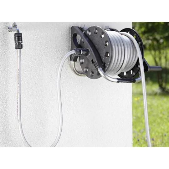 esempio di montaggio Avvolgitubo da giardino per irrigazione Claber Acquapony irrifarma.it