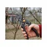 Esempio di applicazione Forbici per potare professionale Fiskars Garden Pro P90 irrifarma.it