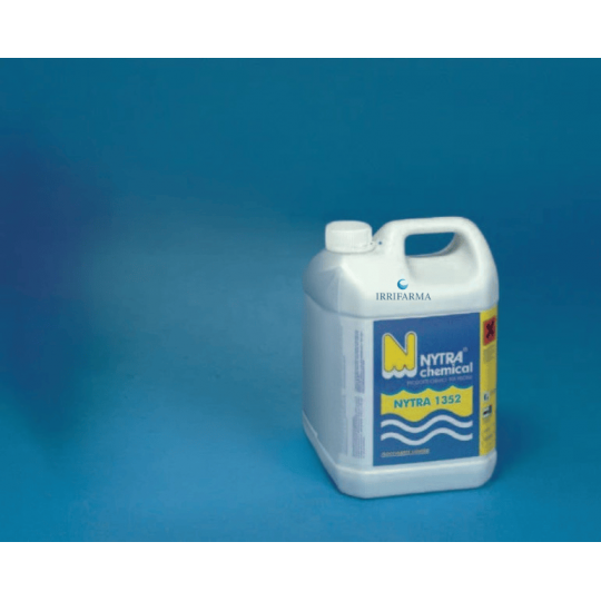 Flocculante liquido piscina Nytra 1352 – anti torbido e flocculi tanica 5 Litri irrifarma.it