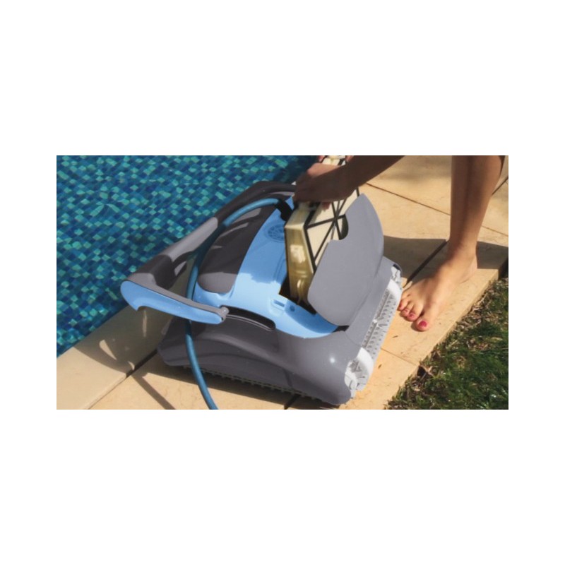 dettaglio pulizia filtri Robot piscina Dolphin Zenit 12 Maytronics – pulizia semplice di fondo e pareti (fino 10 m) irrifarma.it